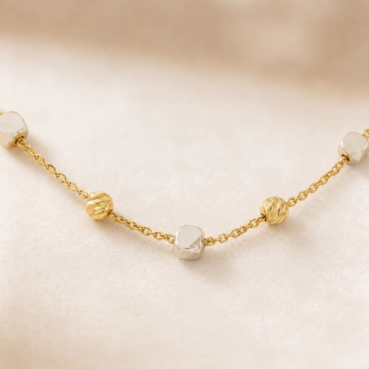Cubes-4 Necklace in 18K Yellow & White Gold