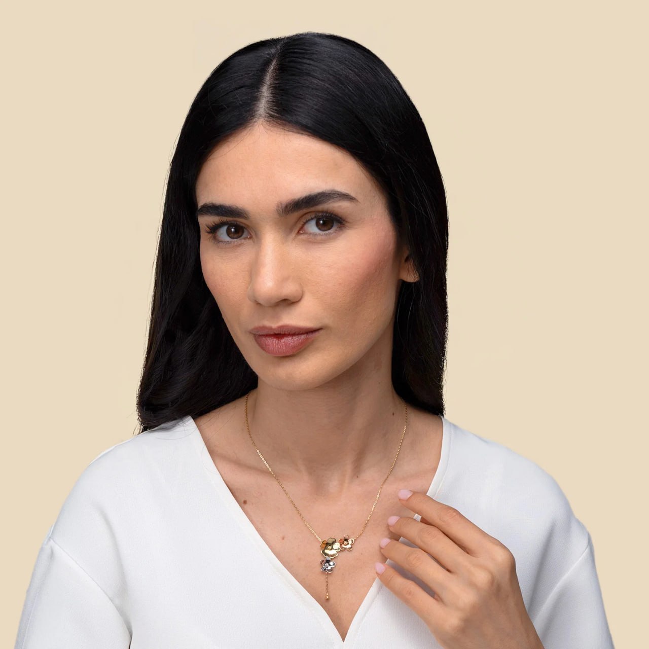Canna Necklace in 18K Gold